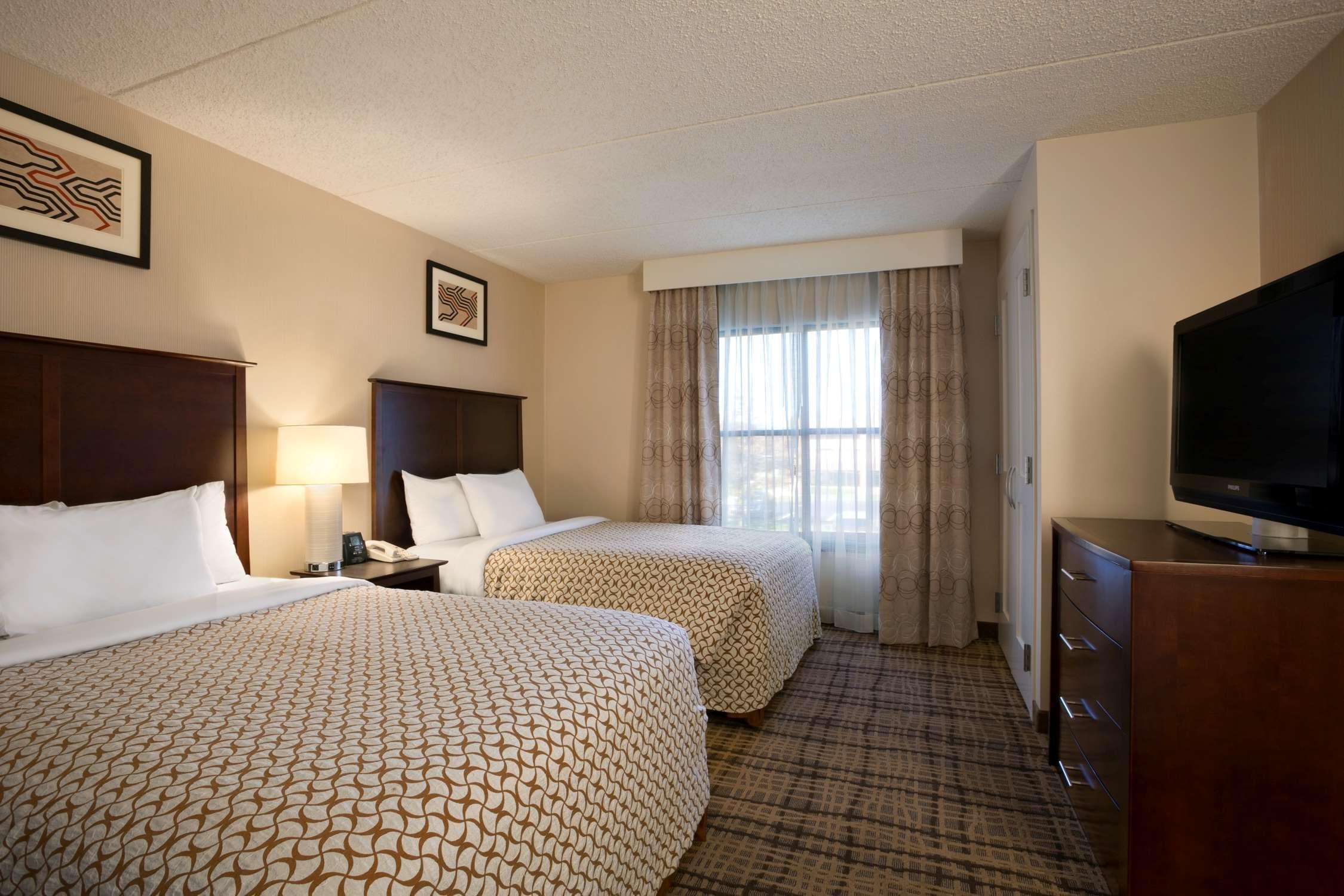 Embassy Suites Cleveland - Beachwood Oda fotoğraf