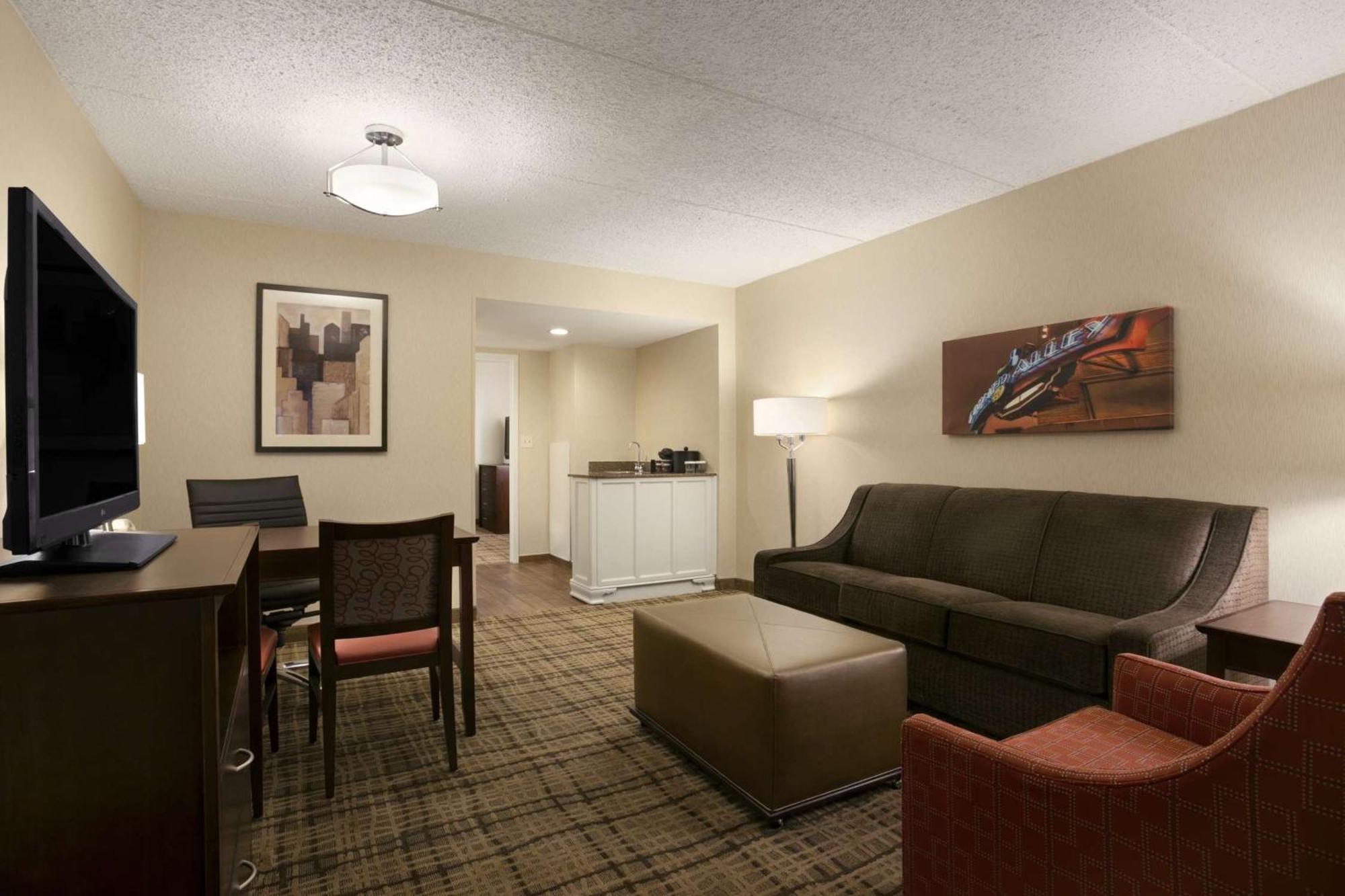 Embassy Suites Cleveland - Beachwood Dış mekan fotoğraf