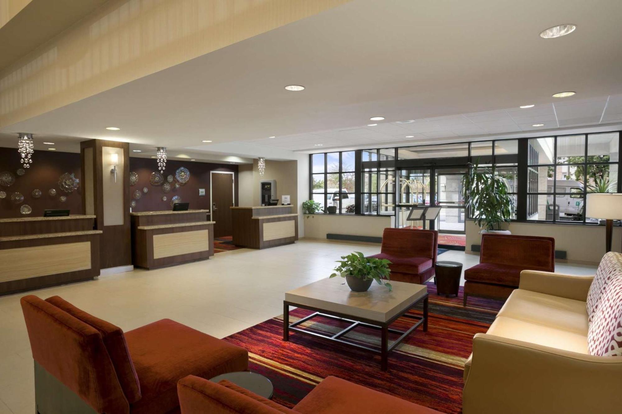 Embassy Suites Cleveland - Beachwood Dış mekan fotoğraf
